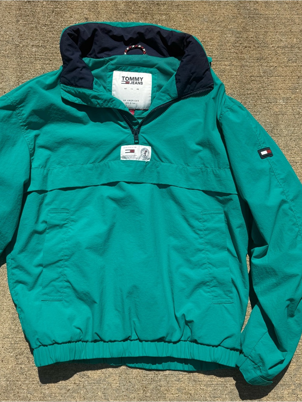 Tommy Hilfiger Teal Pullover Windbreaker with Navy Trim